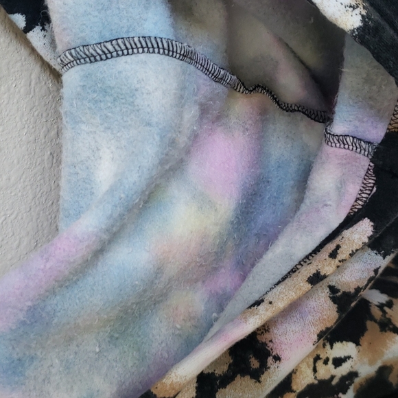 NWT wild fable women's cropped hoodie black tie dye size medium - Picture 5 of 7